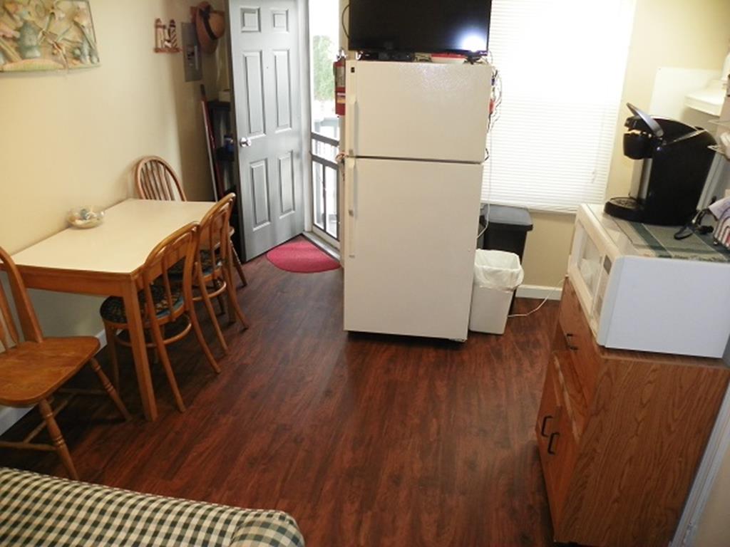 238 EAST MONTGOMERY AVENUE UNIT 2 WILDWOOD SEASONAL SUMMER VACATION